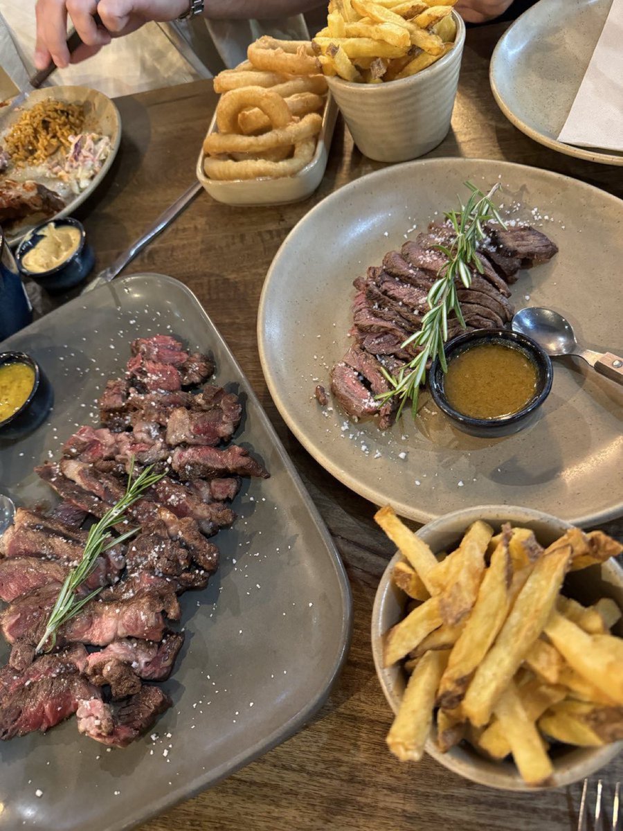 MR. BROWN tweet media