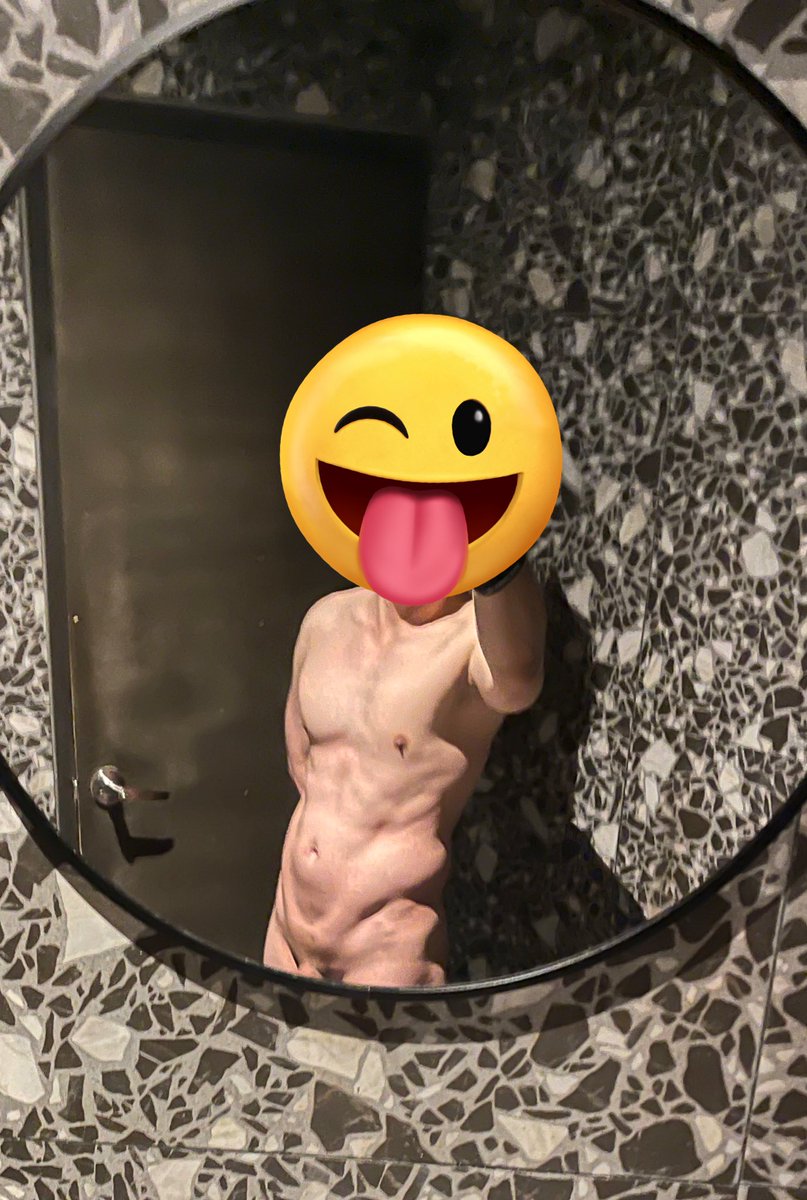 cea_cret tweet media