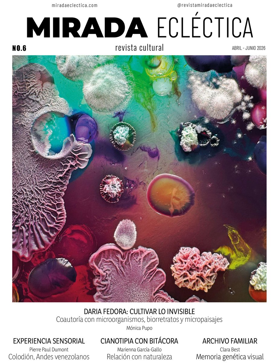 EclecticaMirada's tweet image. In this compelling feature, Dasha Plesen reveals the invisible: microorganisms from skin, air, and surfaces become unique, unrepeatable portraits. A poetic journey where life shapes the image. Discover more in Mirada Ecléctica  miradaeclectica.com/revista/ #BioArt #MiradaEclectica
