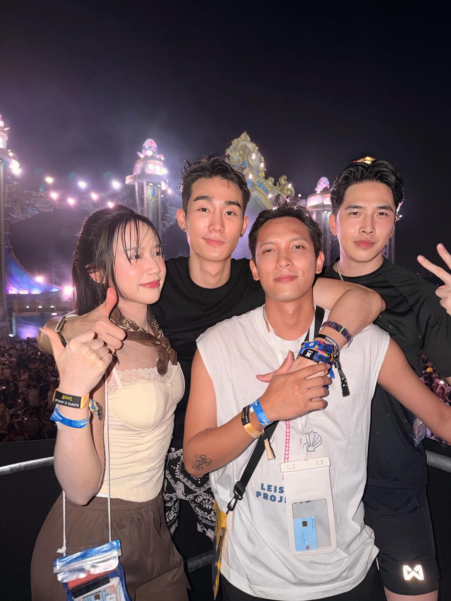 𝒜𝒶𝑒 ☆ ปป ♡ บบ ☆🦊🍅 tweet media