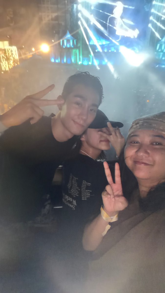 𝒜𝒶𝑒 ☆ ปป ♡ บบ ☆🦊🍅 tweet media