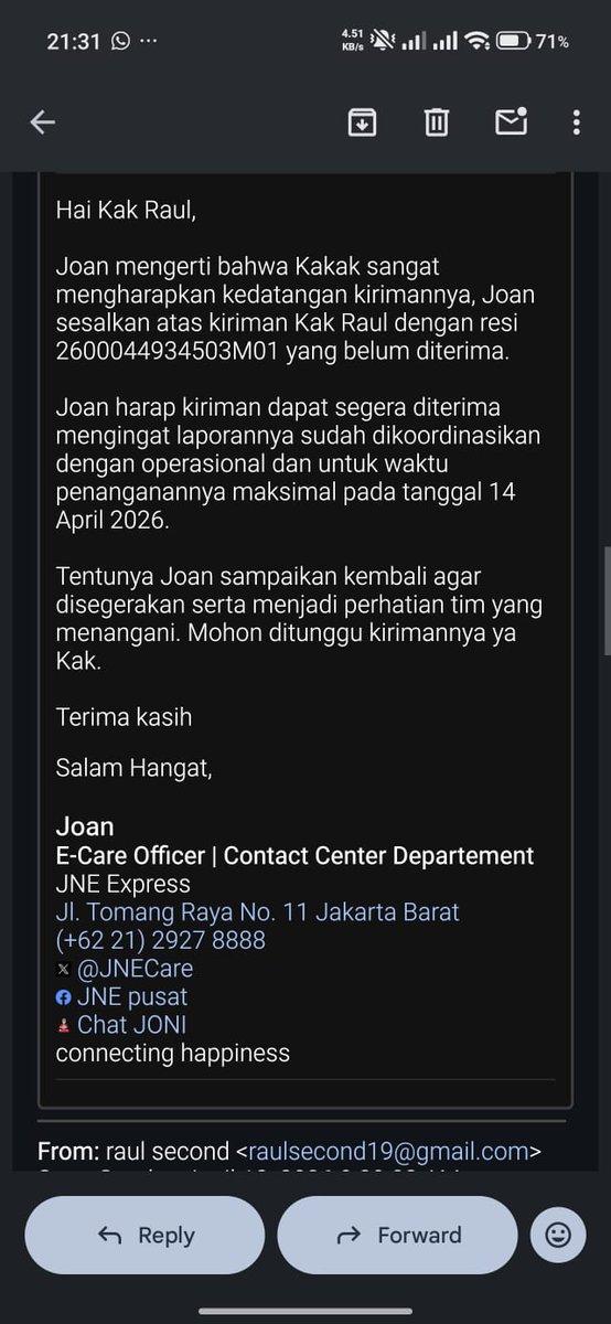 multaraffi's tweet photo. @JNECare ini paket kiriman udah lebih 2 Minggu kok gaada update pergerakan ya. Sudah melebihi batas estimasi dari pengiriman. Di email cs nya maksimal diproses tanggal 14 april, sekarang malah mundur lagi jadi 16 April. https://t.co/BE5OyqKeyg