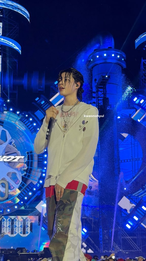 raa⭑.ᐟ tweet media