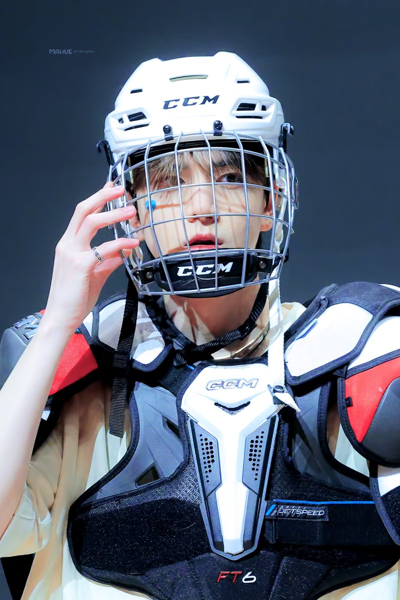 ᴍᴀᴜꪜᴇ. tweet media