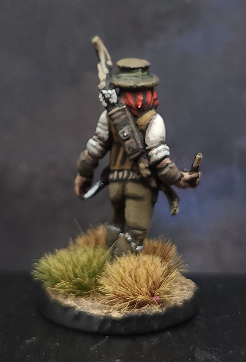 MidMiniGuy's tweet image. This is Billy, my friend Darla's character in our Outlaws and Lawdogs campaign. A 1st level scout, trained by woodsmen &amp;amp; members of the Souix tribe after running away from home. 
Looking forward to playing again on April 25th. #miniatures #minipainting #commissionpainting