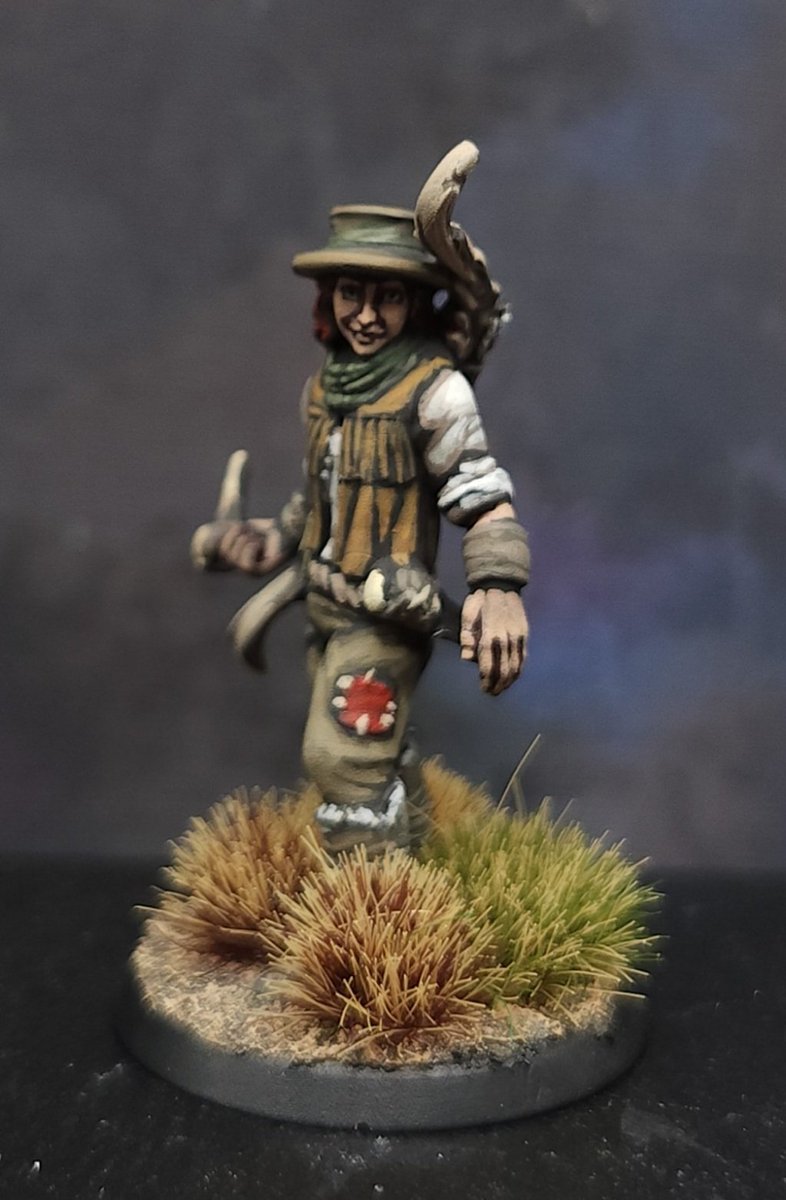 MidMiniGuy's tweet image. This is Billy, my friend Darla's character in our Outlaws and Lawdogs campaign. A 1st level scout, trained by woodsmen &amp;amp; members of the Souix tribe after running away from home. 
Looking forward to playing again on April 25th. #miniatures #minipainting #commissionpainting