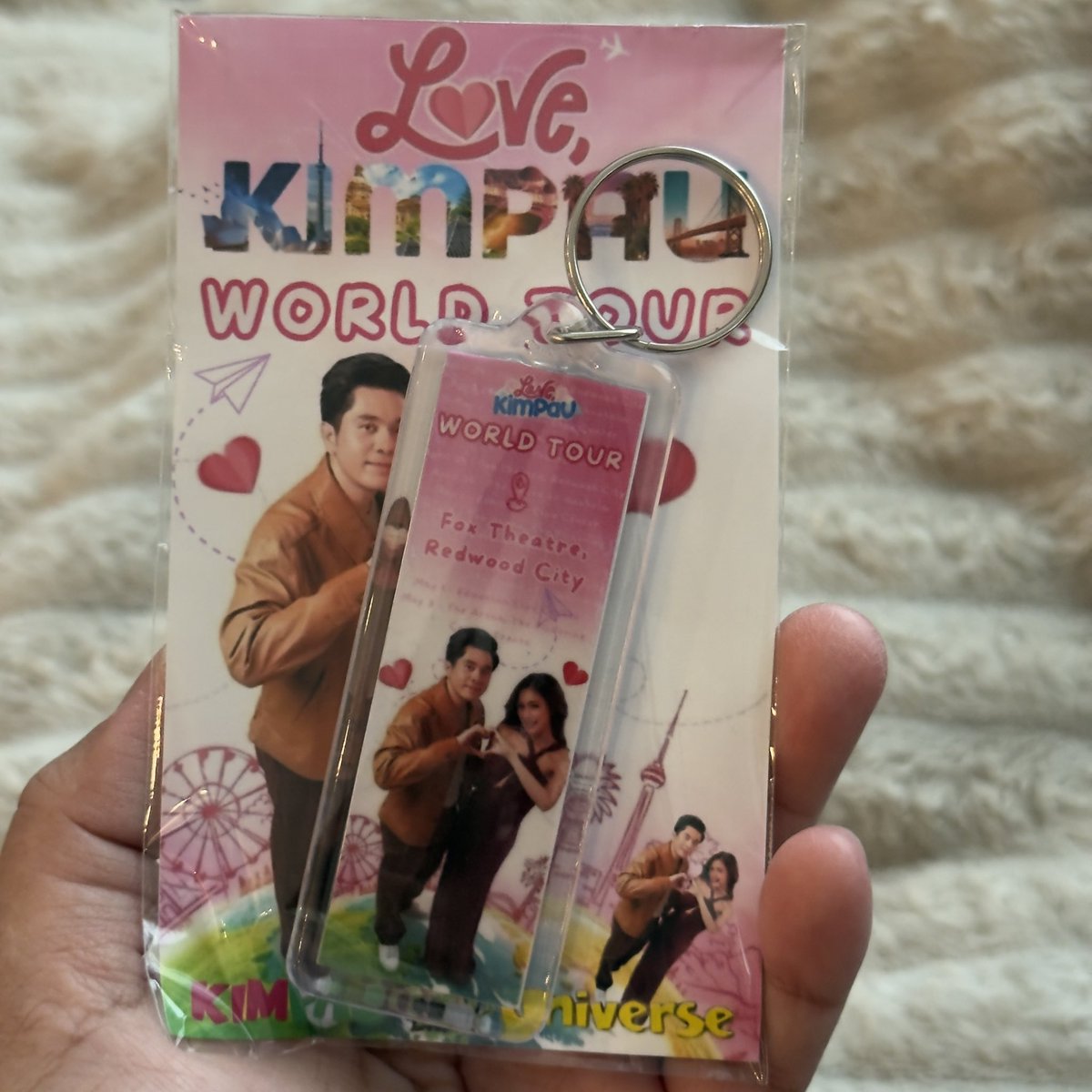 karolyndg's tweet image. Handa na kaming magingay sa Redwood City!!!!

#KimPauWorldTour 
#KimPau
#Kopino 

@orange_audz salamat sa freebies