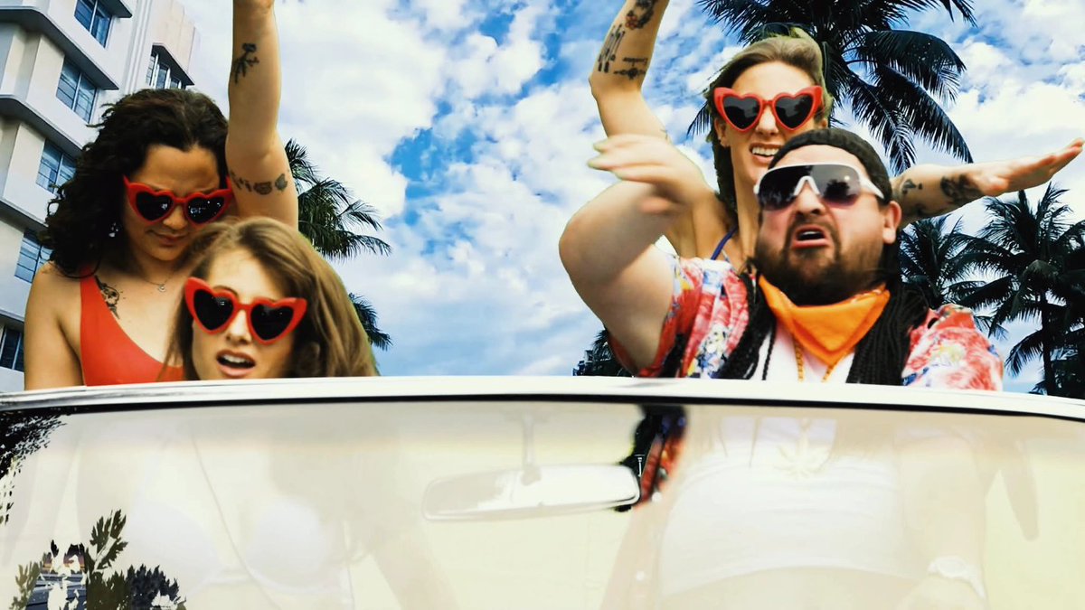 MRKE4eva's tweet photo. Stills from the WE CAN'T STOP music video.

Watch the Full Video: https://t.co/bAOIvdFFP0

the spring breakers are janUary jonze, jen feldman, jamie frevele, and grace lovell music

#wecantstop #mileycyrus #mrke #springbreakers #mattrorenkaraokeexperience https://t.co/JYsS3CQogS