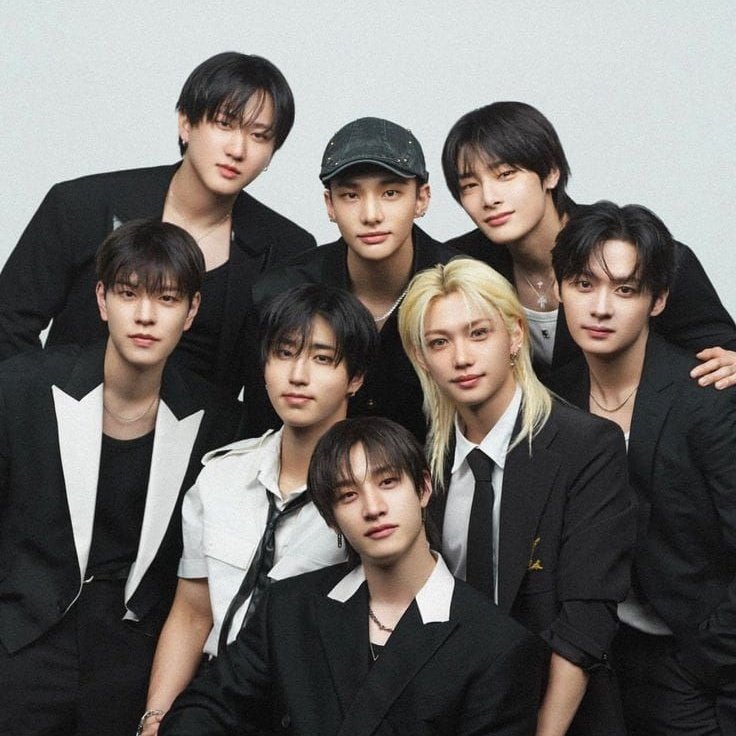 ཐི †⃨⃰ ཋྀ tweet media