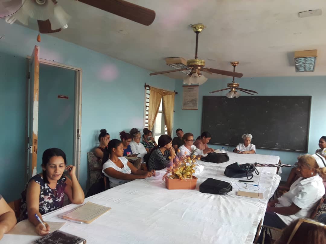 dmsmdga's tweet photo. En #Madruga esencial la reunion del GBT realizada en la tarde de ayer, analizando los problemas que aún afectan la calidad de los servicios, reconociendo los EBS destacados y evaluando el PAMI, #CubaPorLaVida https://t.co/p8L1Kfe86T