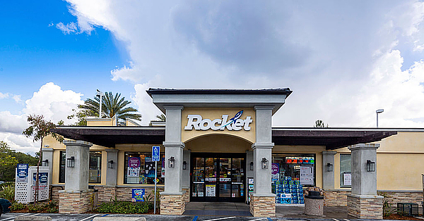 UPacificCareers's tweet photo. Looks like we are #HIRING ✨JOIN this out of this WORLD TEAM! ✨
🚀🚀🚀🚀🚀 https://t.co/0gnALqBZCT
#retailjobs #NowHiring #Rocket #JoinOurTeam #jobsearch #SalesAssociate #MangerInTraining #careers https://t.co/86QlEx5XuB