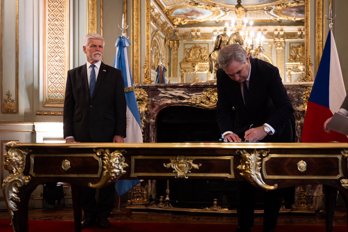 Petr Pavel tweet media