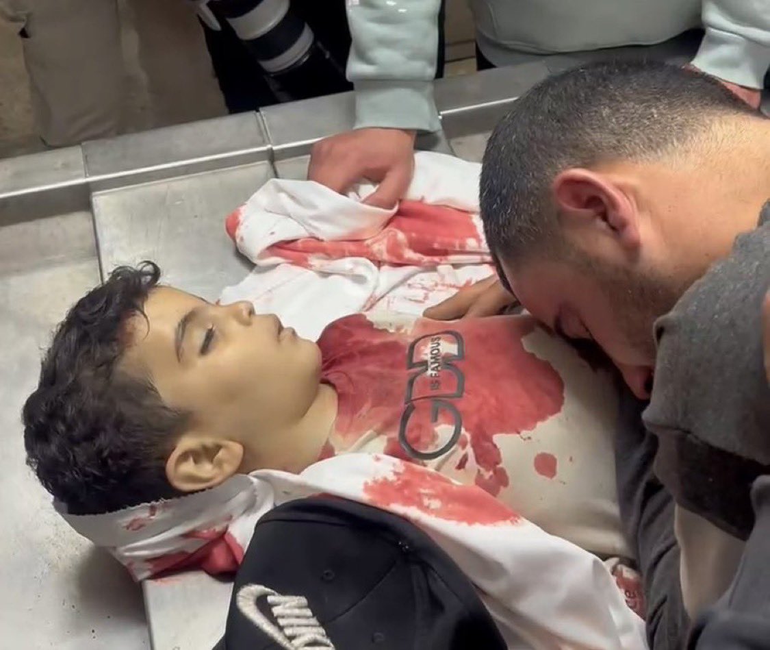 🚨🇵🇸🇮🇱Israel just murdered 13-year-old child in Gaza with a bullet.
