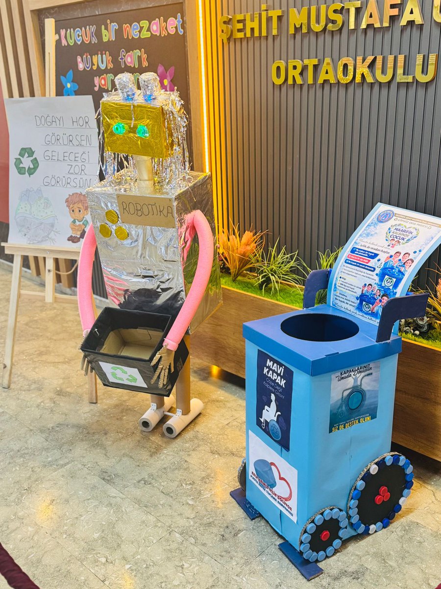 📍 Maarifin Kalbinde Çocuk 🎈

♻️ Çöpsüz Okul Projesi kapsamında öğrencilerimiz:
Geri dönüşüm robotu ve mavi kapak toplama kutusu tasarlayarak çevre bilinci konusunda farkındalık oluşturdular.

<a href="/tcmeb/">Millî Eğitim Bakanlığı</a> <a href="/Yusuf__Tekin/">Yusuf Tekin</a> <a href="/omurfatih/">Ömür Fatih Karakullukçu</a> <a href="/Murat4Kucukali/">Murat Küçükali</a> <a href="/ankaramemarge/">AnkaraMemARGE</a> <a href="/MemKecioren/">KeçiörenMemARGE</a>