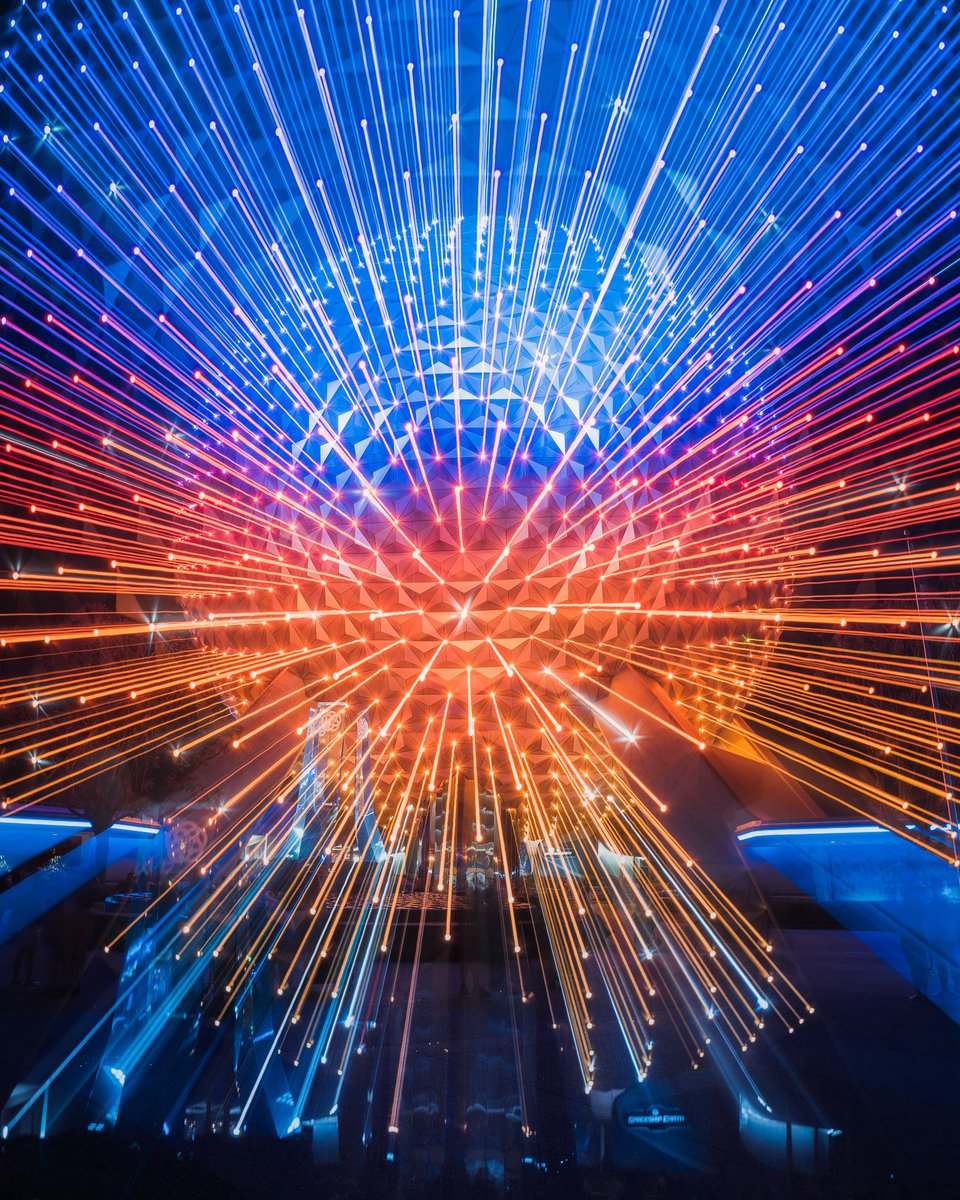 Somewareatdisney tweet media