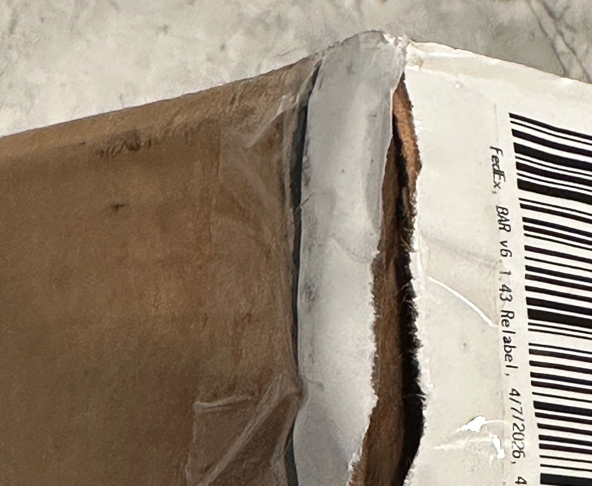 apolaroid tweet media