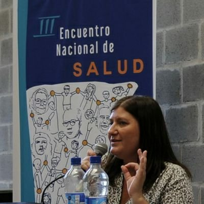 provincia1270's tweet photo. #AHORA | Dialogamos con @LoreDiGiano, abogada especialista en Acceso a Medicamentos y Propiedad Intelectual, además de militante por el Derecho a la Salud.

📻#TodoEsteRuido
💻https://t.co/jKejIHcpvt https://t.co/co7cnIyXwj