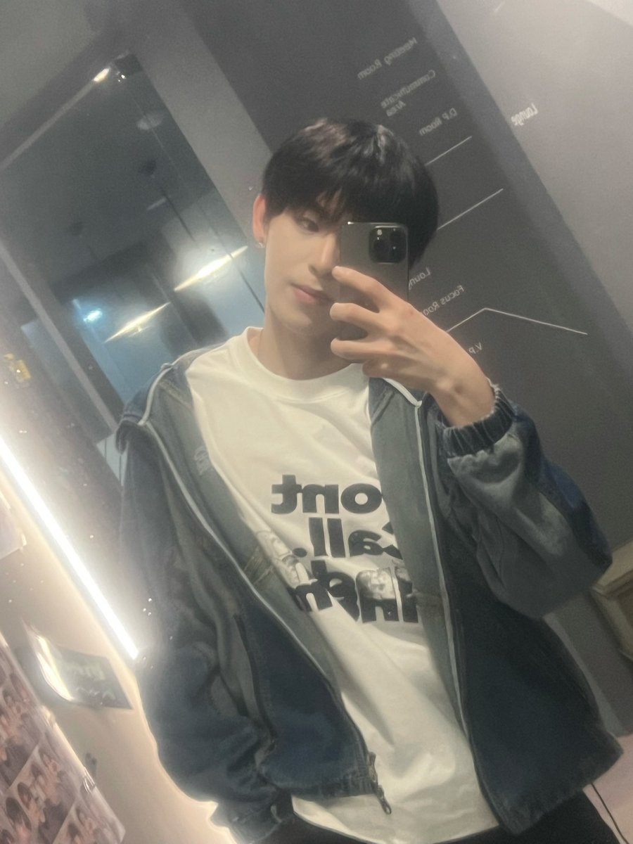 AM8IC_MEMBER tweet media