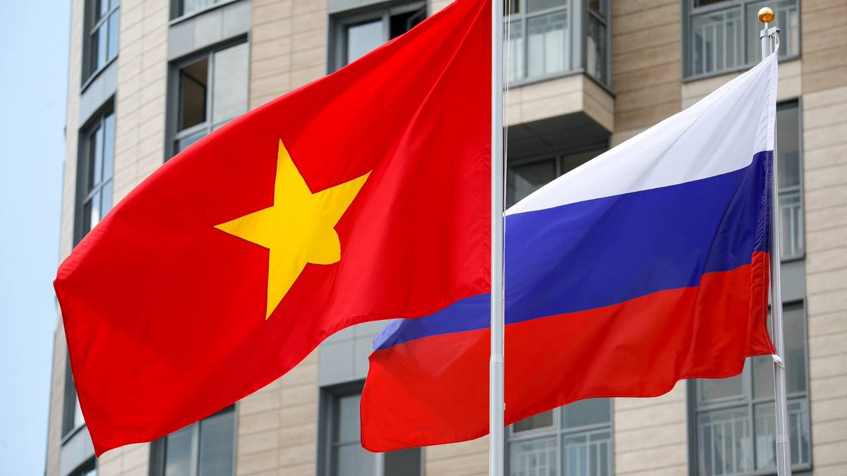 🇷🇺🇻🇳Nga - Việt tăng cường hợp tác quân sự: Trọng tâm là an ninh và đấu tranh chống khủng bố

Tại cuộc hội kiến, ông Viktor Zolotov đứng đầu Rosgvardiya (Lực lượng Cận vệ Quốc gia Nga) và Chủ tịch nước Việt Nam Tô Lâm đã thảo luận về việc mở rộng hợp