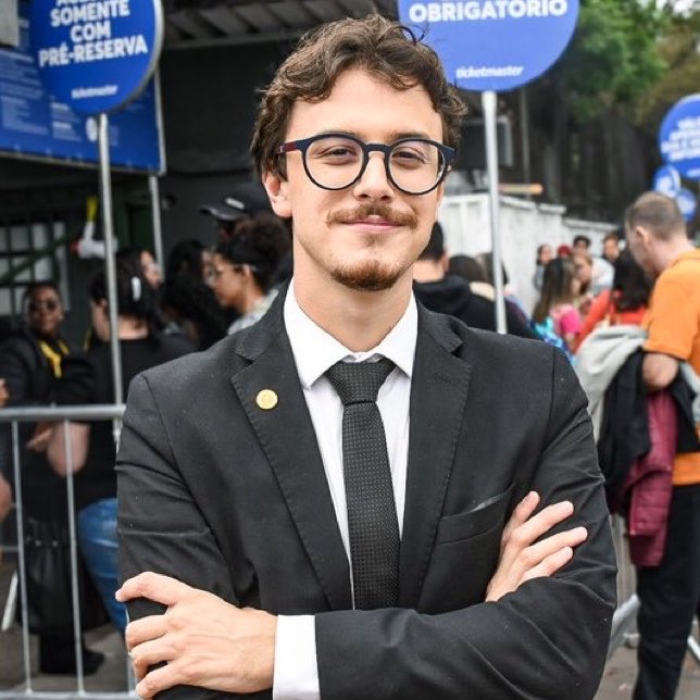 UpdateCharts tweet media