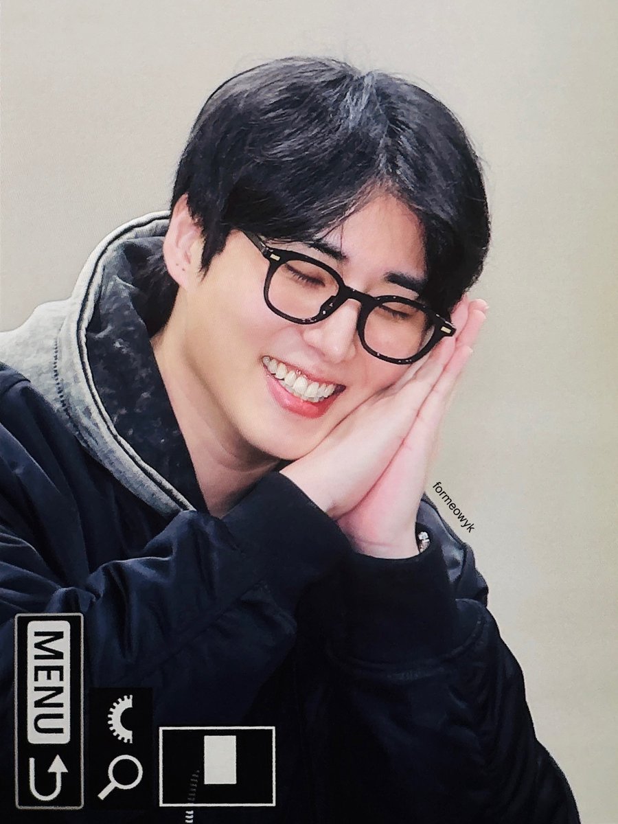 포미 tweet media