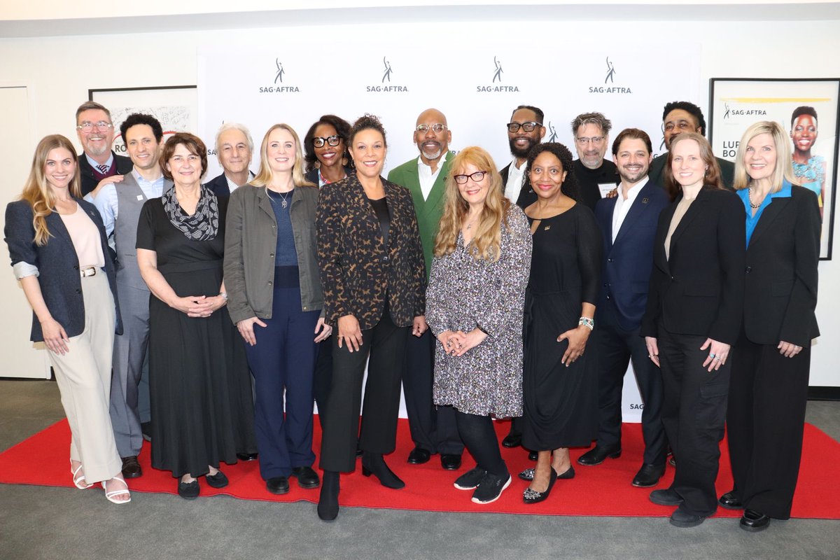 SAGAFTRANY's tweet image. #SagAftra hosted #RocktheCity last night, bringing together NY labor leaders, public officials and entertainment &amp;amp; media professionals to celebrate the industry and legislative achievements over the past year. Thanks to @Deadline for partnering with us!
