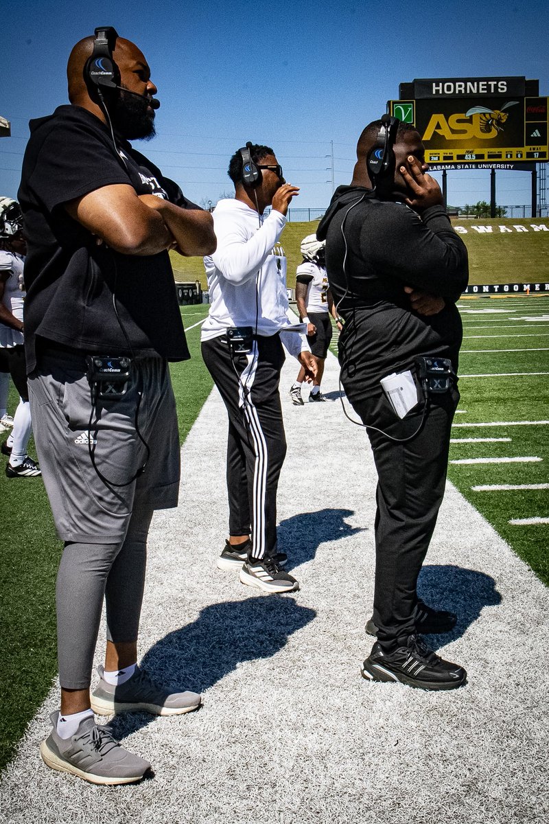 Coach Tony Hull tweet media