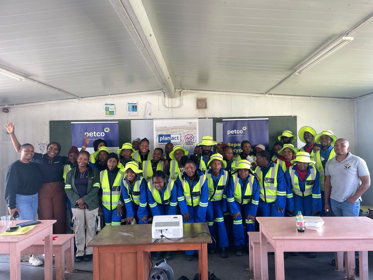Planact_NGO's tweet image. Today, the Social Employment Fund Greening and Environment team in Masakhane had a recycling training with @Petco in partnership with Planact. 

#SocialEmploymentFund 
#CommunityDevelopment 
#CommonGood
#RecyclableWaste