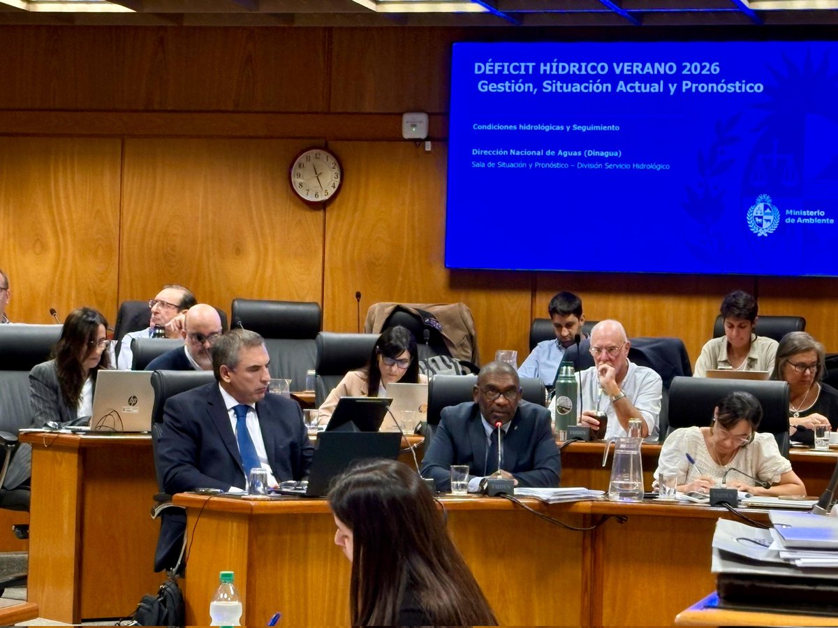 charamelorichar's tweet photo. Fuimos citados a la Comisión Especial de Ambiente del Parlamento, por situación actual del Agua Potable .@Ursea_Uy https://t.co/ocRCQI88kw