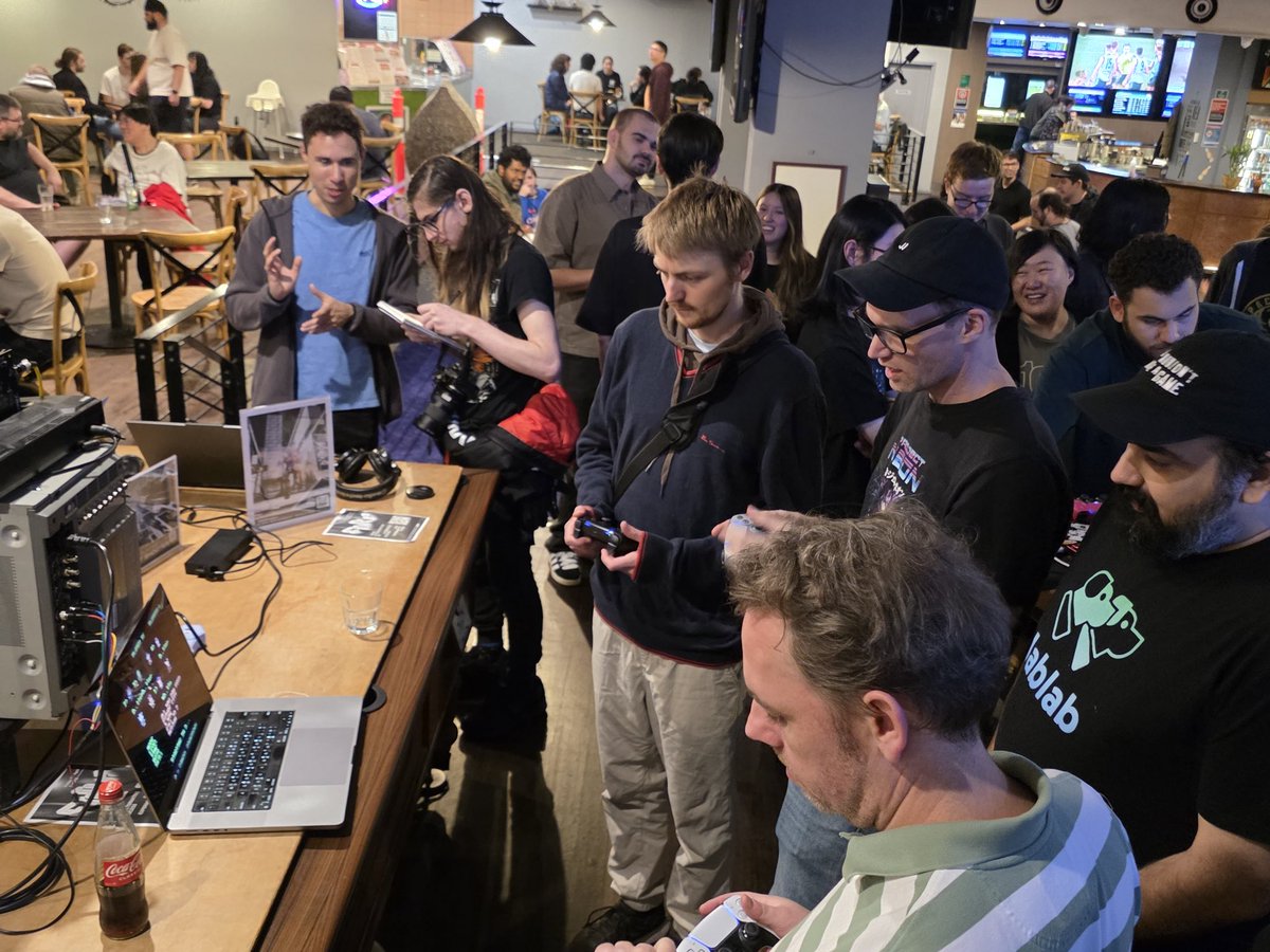 FULLSET_Collect's tweet photo. Really stoked about all the positive feedback re: "Overserved: Food Fighters!" from tonight in Sydney 🇦🇺. We'll be hitting the U.S. 🇺🇸 in July and can't wait to organize our first public tournament and show off all the things we'be been cooking right at @TooManyGames! 😇 https://t.co/s3ezW5UfTS