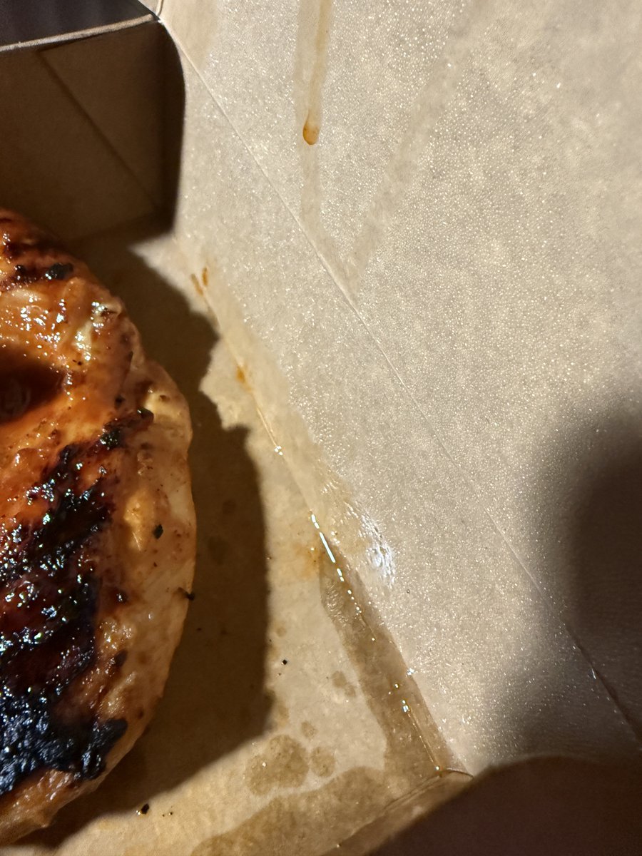 staranisay's tweet image. @NandosUK I’ve been ignored for 6 weeks after a £50 order made me violently ill. @Deliveroo only gave me £8 credit. I have photos and proof of contact right after ordering. Can someone actually help or is food safety not a priority?? #Nandos #Deliveroo