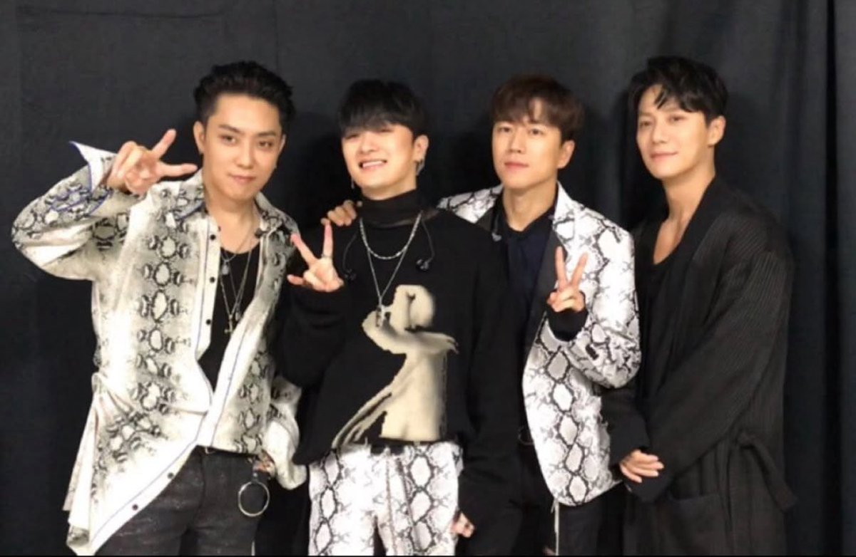 jiiiony's tweet photo. 젝키 데뷔 29주년🥳🥳
#젝스키스 #젝스키스_데뷔_29주년 https://t.co/aNRdUR4K2A