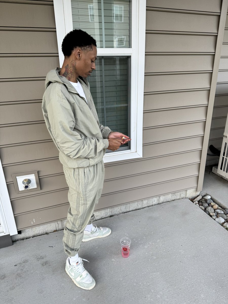 boothstbaby tweet media