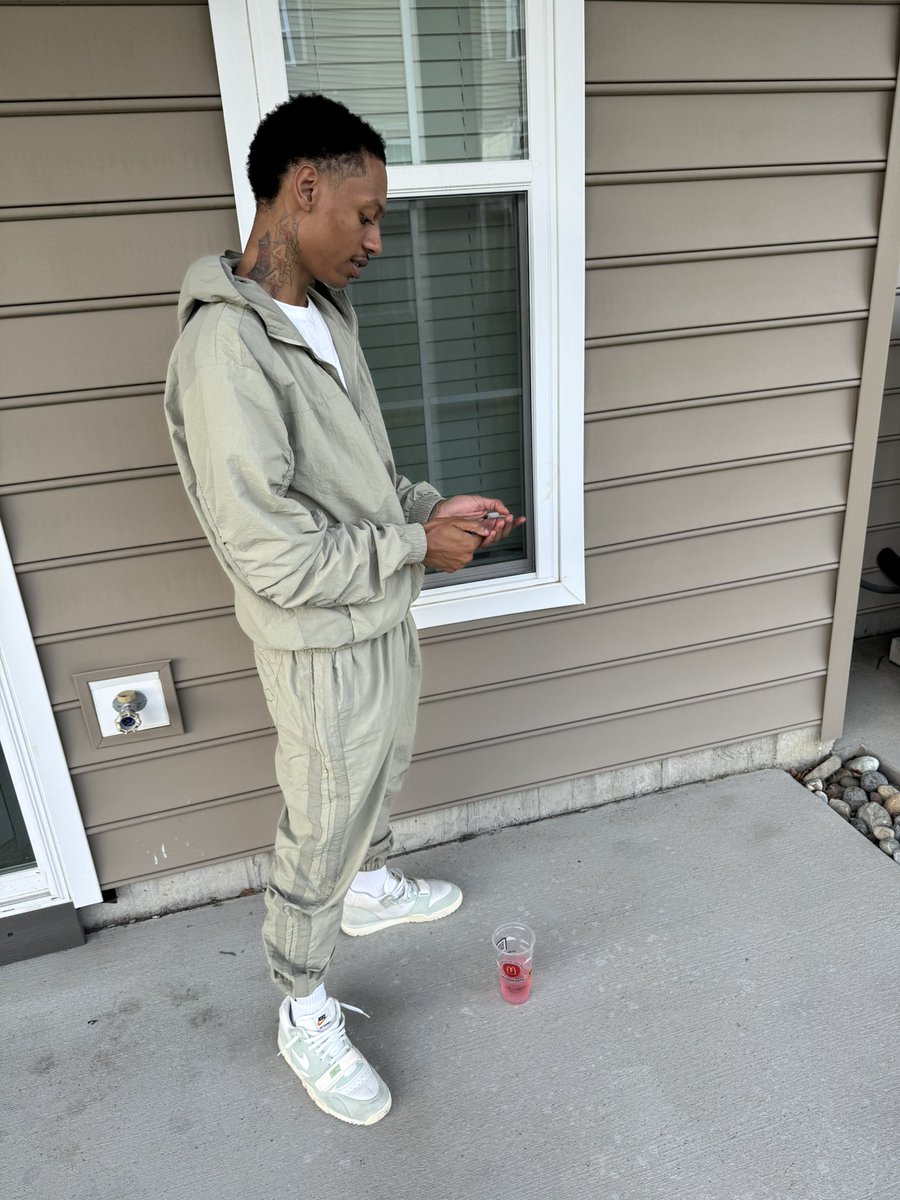 boothstbaby tweet media