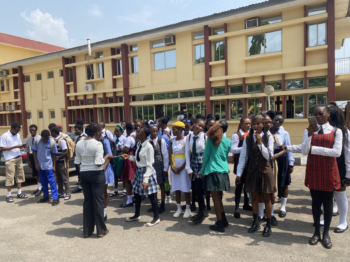 ChristMike🤴 tweet media