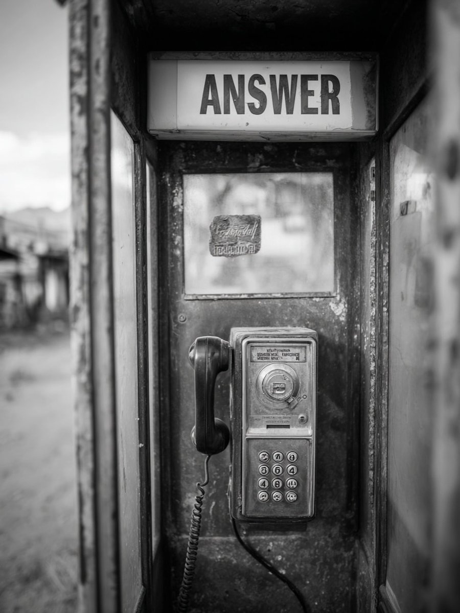 Unica14177579's tweet image. 𝐵𝑒𝑡𝑤𝑒𝑒𝑛 𝑡ℎ𝑒 𝑟𝑖𝑛𝑔 &amp;amp; 𝑡ℎ𝑒 ℎ𝑒𝑙𝑙𝑜… 📞
𝑡ℎ𝑒 𝑎𝑛𝑠𝑤𝑒𝑟 𝑐ℎ𝑎𝑛𝑔𝑒𝑠 𝑒𝑣𝑒𝑟𝑦𝑡ℎ𝑖𝑛𝑔. 𝑆𝑜𝑚𝑒 𝑚𝑜𝑚𝑒𝑛𝑡𝑠 𝑏𝑒𝑐𝑜𝑚𝑒 𝑚𝑒𝑚𝑜𝑟𝑖𝑒𝑠 𝑏𝑒𝑓𝑜𝑟𝑒 𝑤𝑒 𝑒𝑣𝑒𝑛 𝑟𝑒𝑎𝑙𝑖𝑧𝑒.

#blackandwhitephoto #memories #moments  #aesthetic #thoughtoftheday