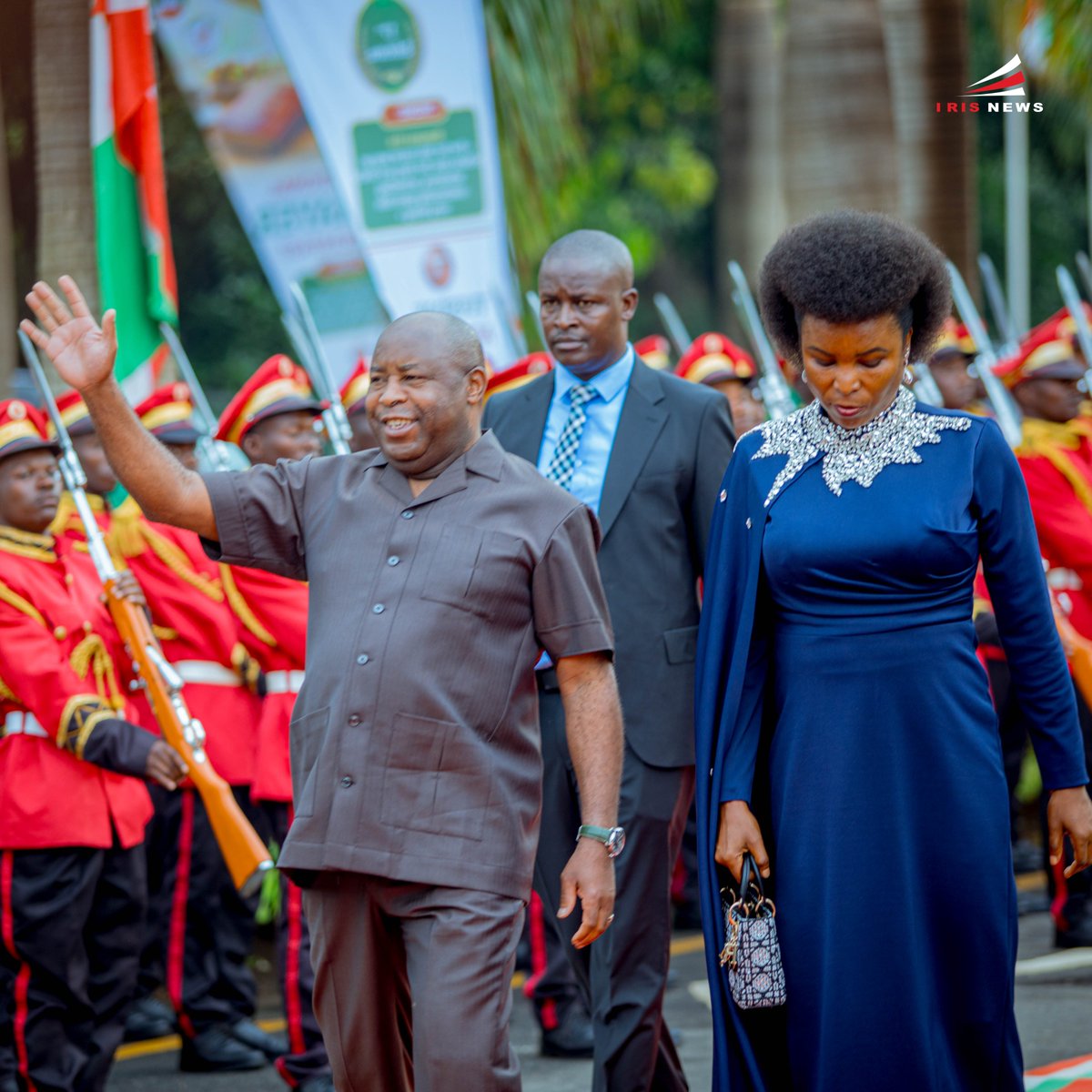 IrisNews_'s tweet photo. 🙏🏾 Pour la 17è édition depuis 2006, le @BurundiGov organise le #NationalPrayerBreakfast ce 14 avril 2026, à #Kigobe

🇺🇸 Originaire des #USA depuis 1935 puis rependu dans plusieurs pays à travers le monde, cet événement constitue une occasion de rencontre des administratifs de la haute sphère dans la gestion du pays, les hommes d'affaires, diplomates et autres invités de marque.

💸 Pour cette édition au #Burundi, la prière est particulièrement orientée vers le paiement d'impôts et taxes: https://t.co/dTQObVBRV4

#IrisNews