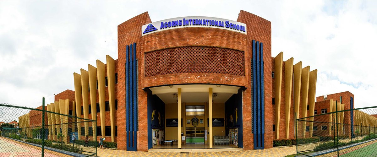 Not a University, Just a normal school in kampala.

Acorns international school is looked in Kisaasi along Kampala northern bypass highway in the locality of Ndere cultural center. Its annual fees range from Ugx 8,328,454 to Ugx 34,066,133. This depends on the class of the