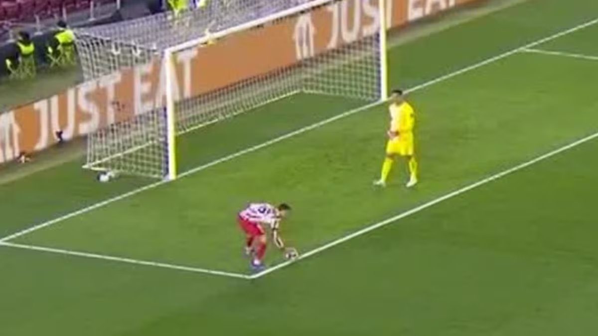 عمرو tweet media