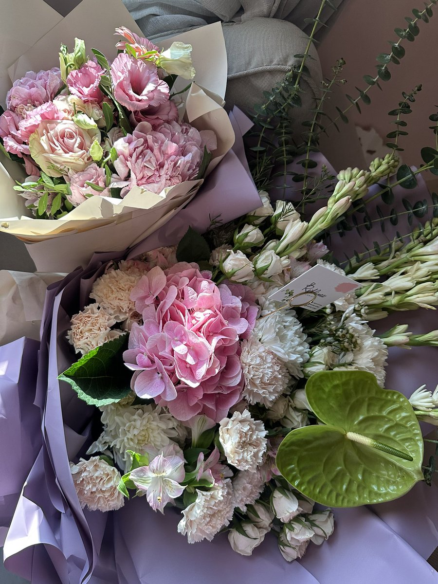 غَدي tweet media