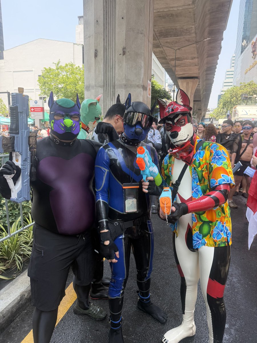 NoobzPIE tweet media