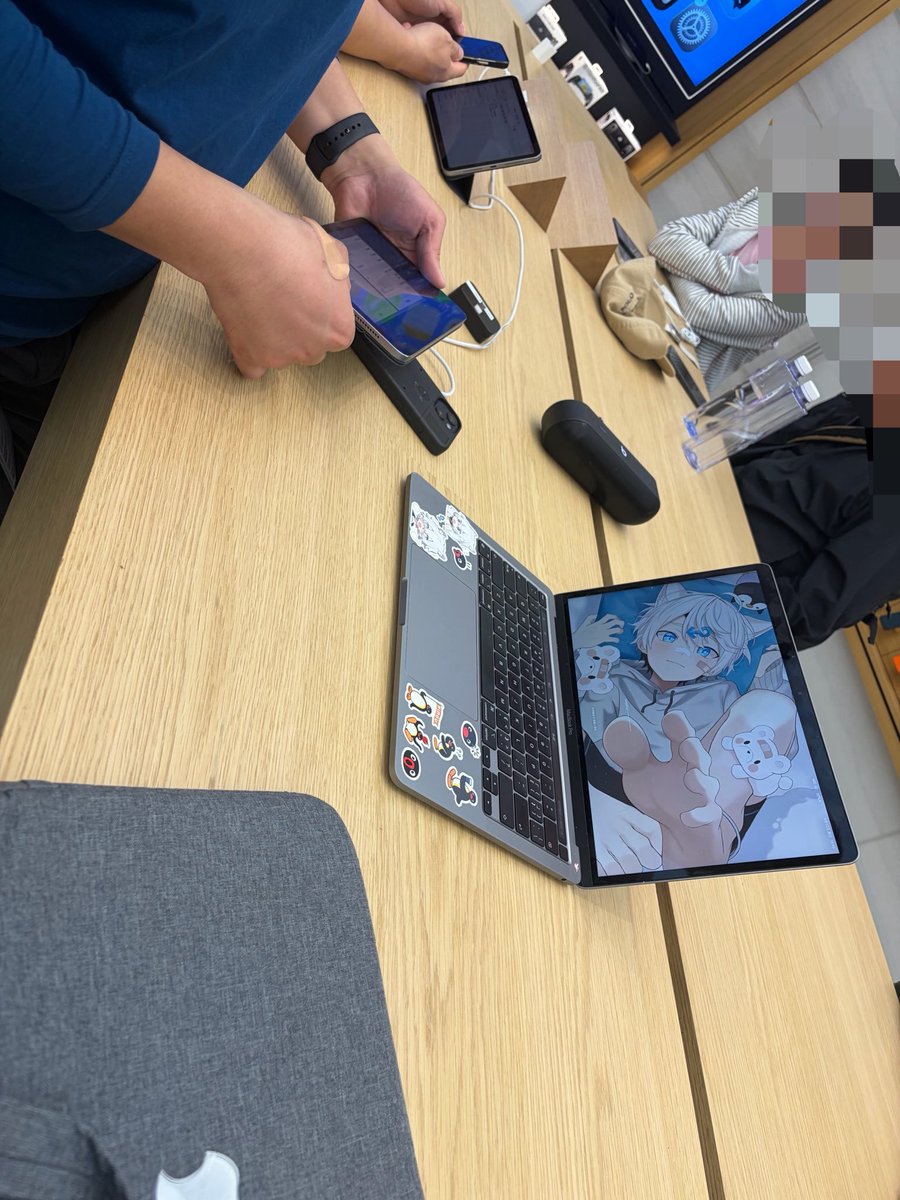 Joseph Choi tweet media
