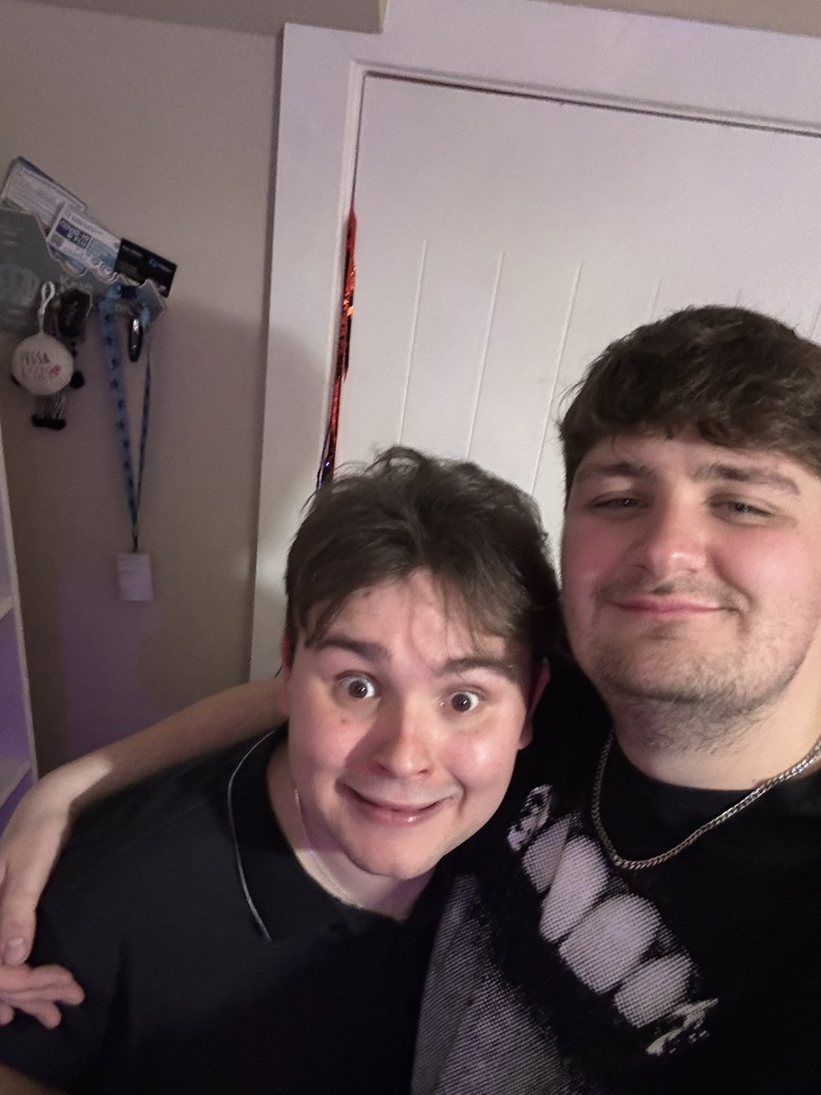 big dyldog tweet media