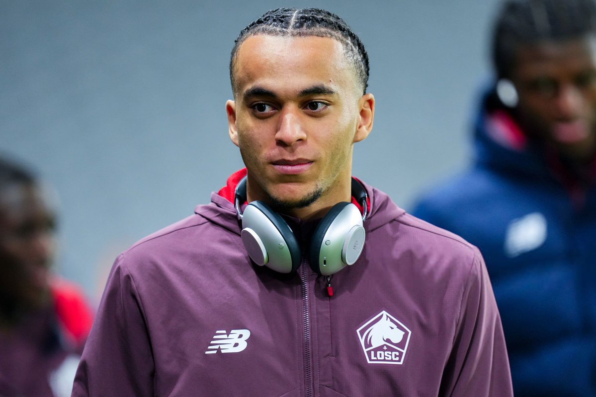 Vibes Foot tweet media