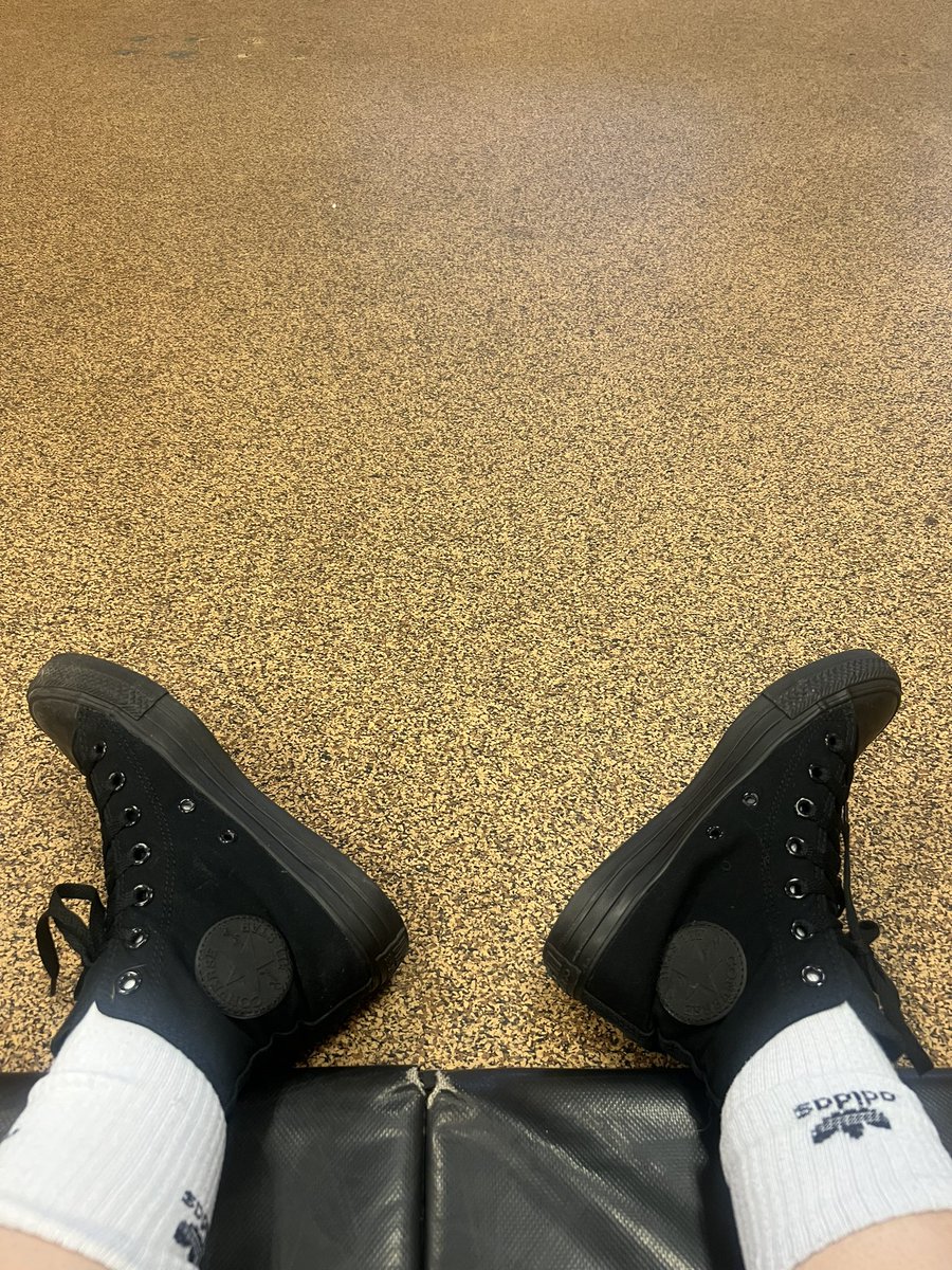 Roxanne🧸🔪 tweet media