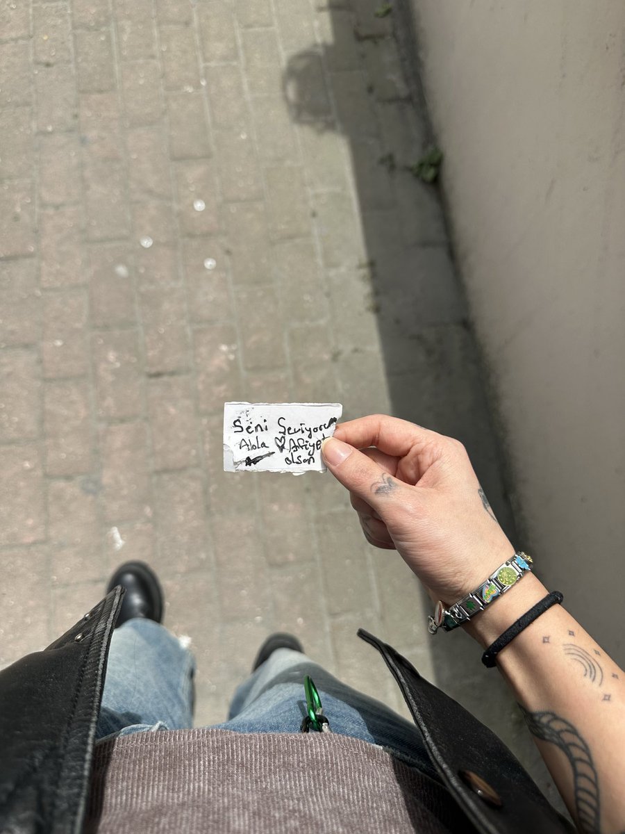 𝔣𝔩𝔢𝔵 𝔬𝔫 𝔣𝔩𝔢𝔵 tweet media