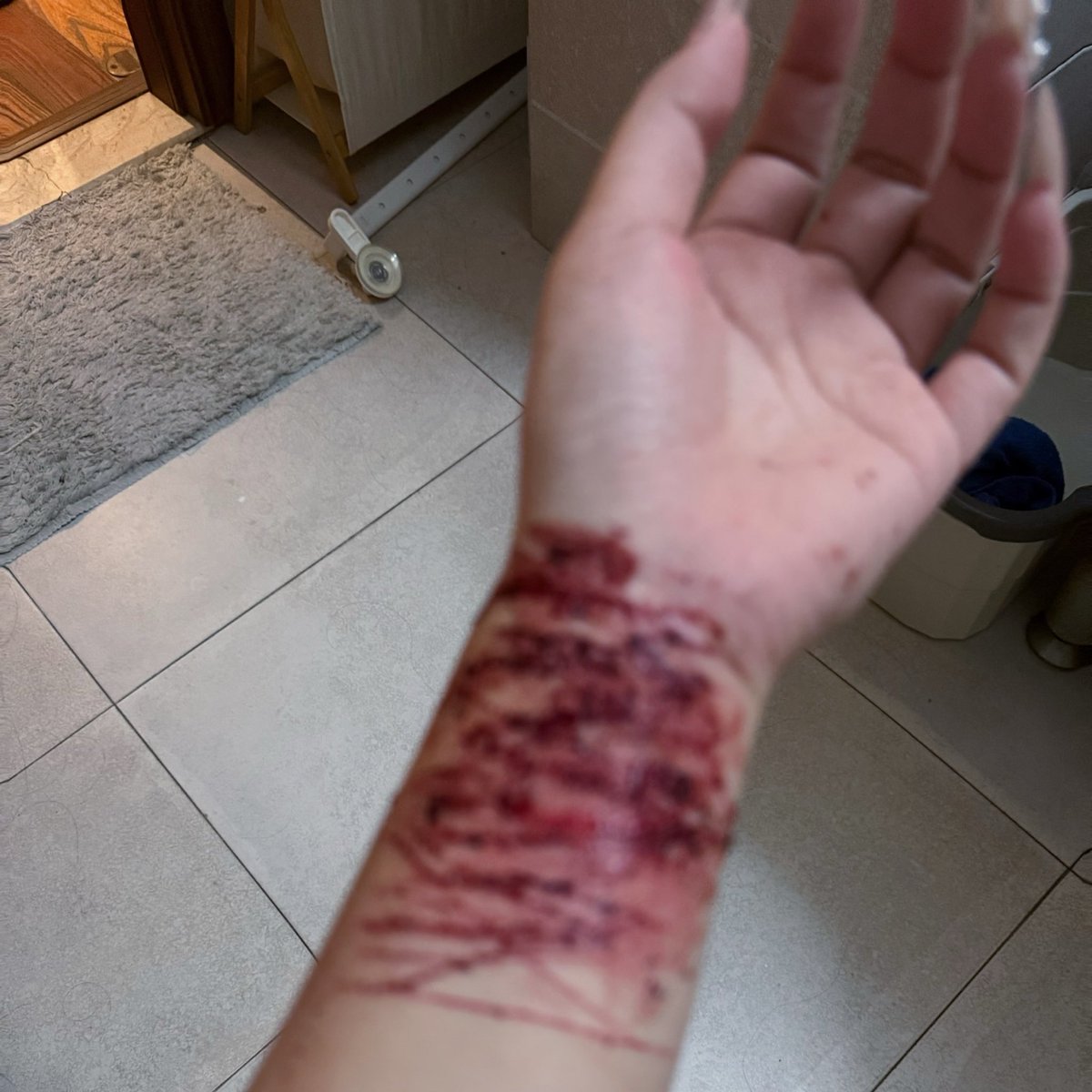 草右NvNv tweet media