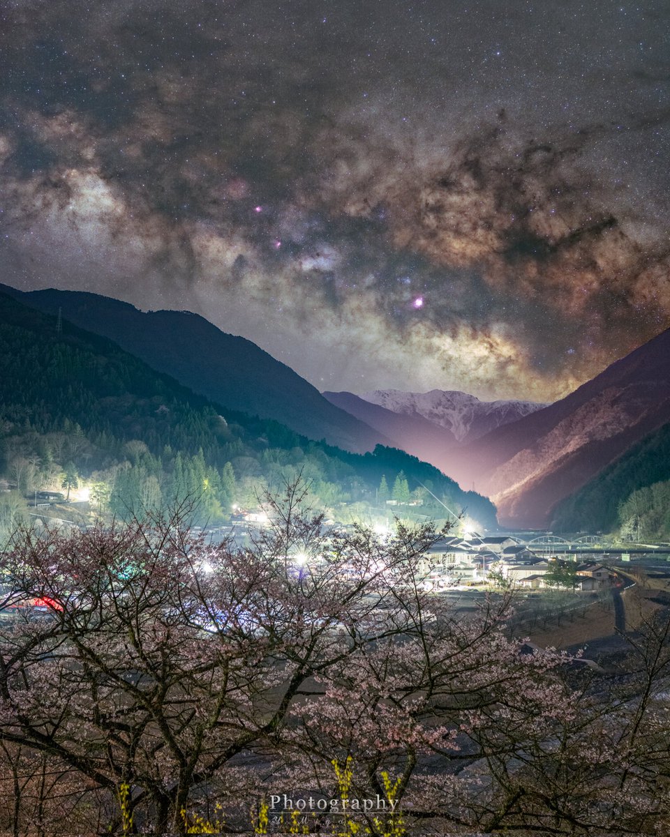 桜夜景と長野の夜空

#天の川