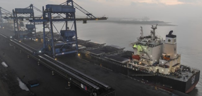 HELLENICSHIP's tweet image. Adani Krishnapatnam #Port Limited handles the Highest Ever #Cargo of 59.22 MMT #cargoshipping
hellenicshippingnews.com/adani-krishnap…