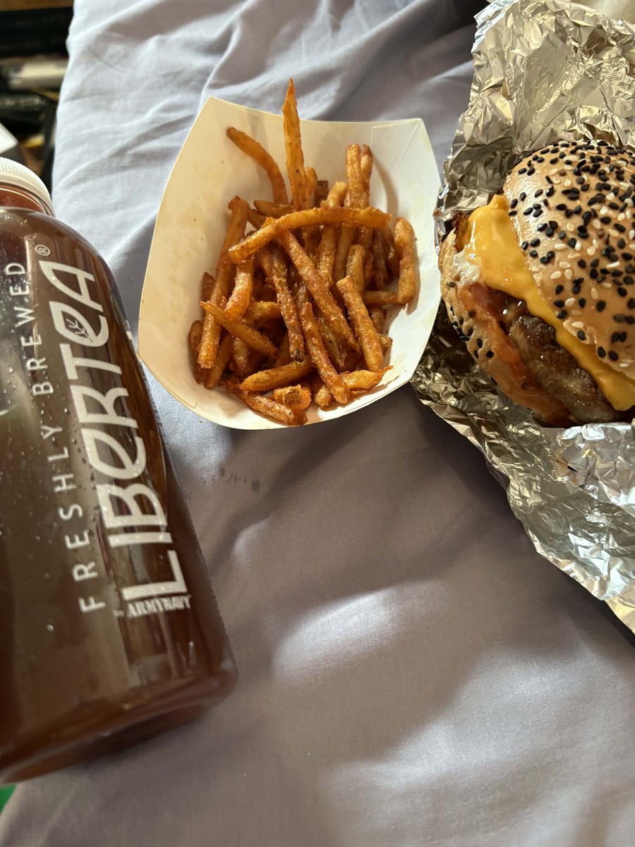 Lucanis Morphy | CAT KNIGHT VTUBER 🇵🇭 🐈‍⬛️⚔️ tweet media